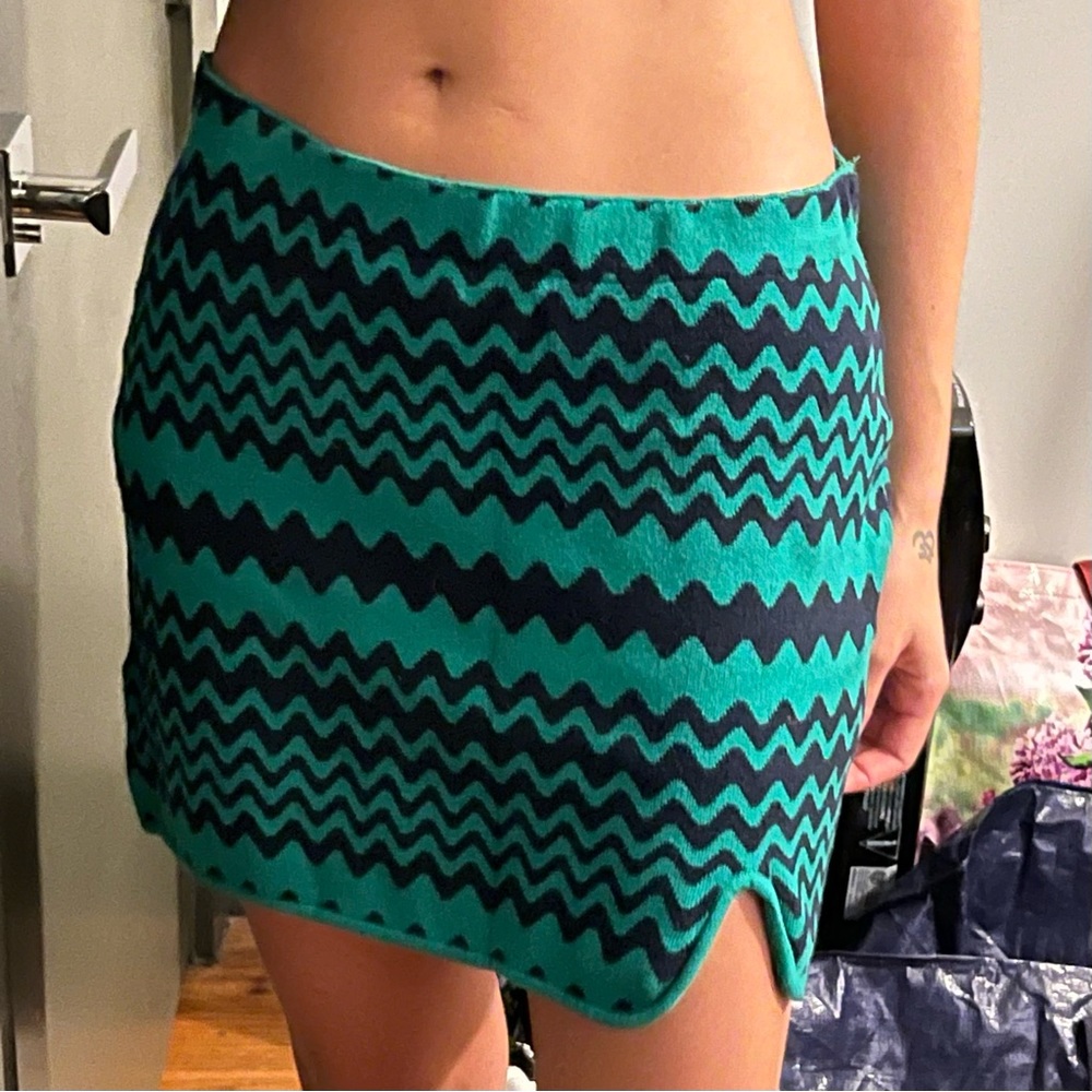 Green and black mini skirt, Urban Outfitters, size M